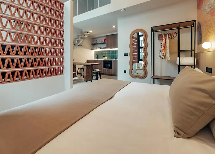 Апарт-отель The Atelier Lofts