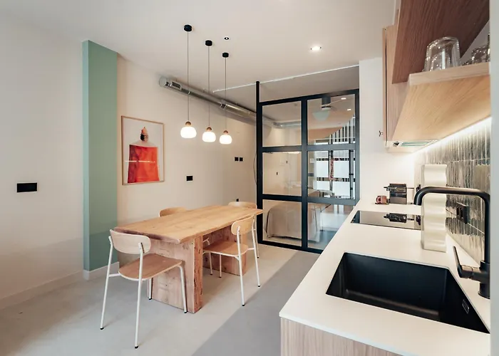 Апарт-отель The Atelier Lofts 4*