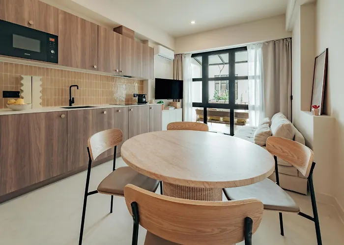 Апарт-отель The Atelier Lofts 4*