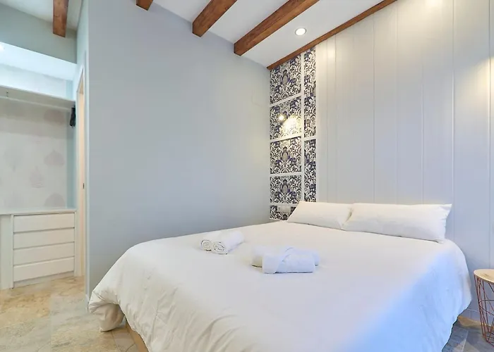 Invalencia - Estrella Super Nova Apartment