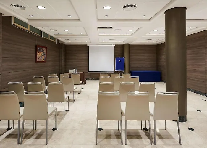 Nh Center Szálloda 4*