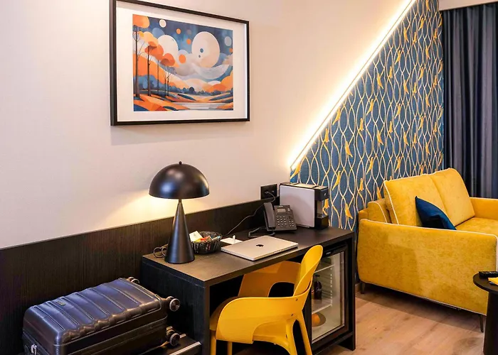 Aparthotel Pathos By Mimood 4*