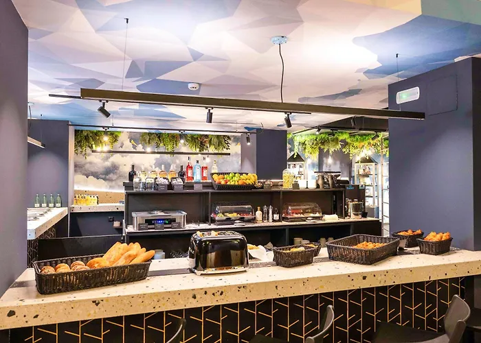 Pathos By Mimood Aparthotel 4*