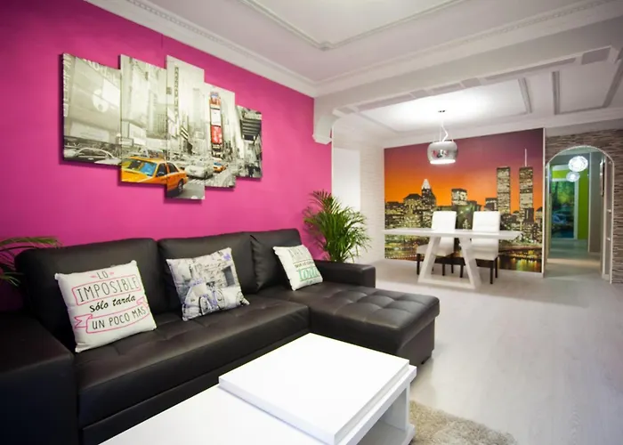 شقة 4-bed Sleeps 7 Free Parking