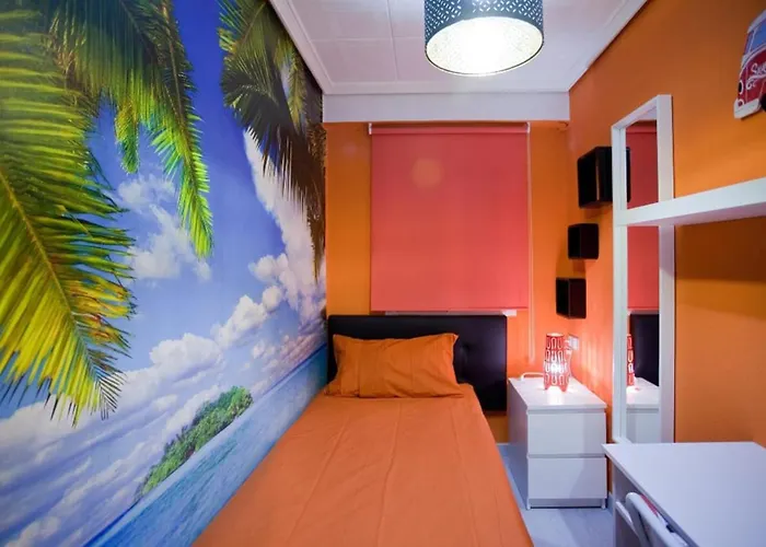 شقة 4-bed Sleeps 7 Free Parking