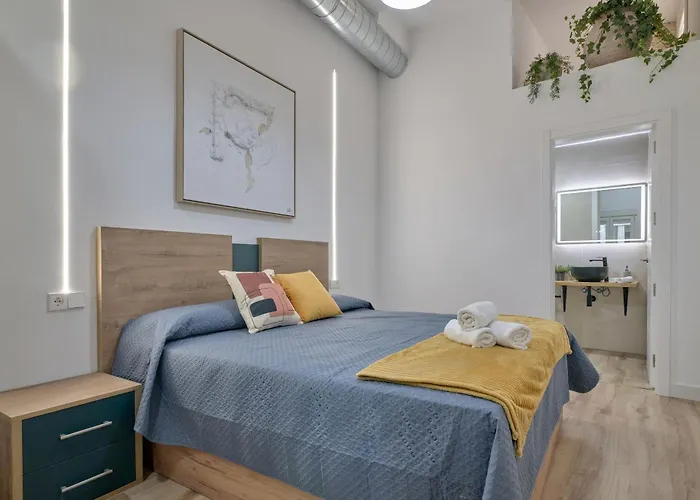 Ciutat Vella Modern 아파트 *