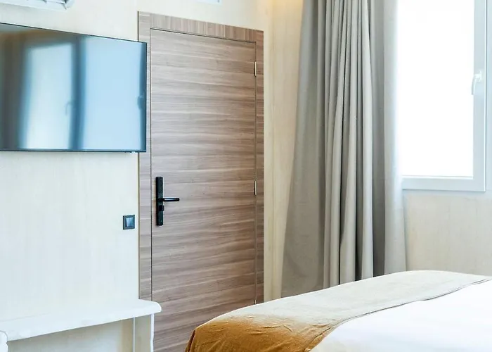 Nomad Haux Puerto فندق مبيت وإفطار فالنسيا