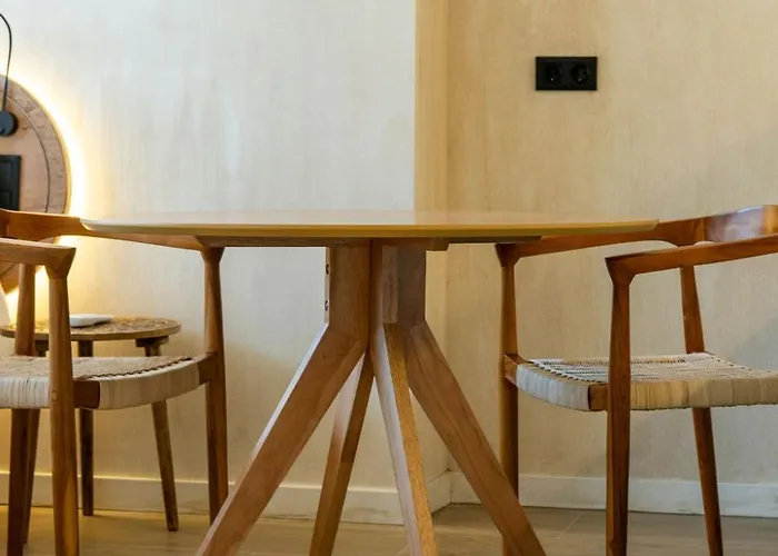 Nomad Haux Puerto فالنسيا