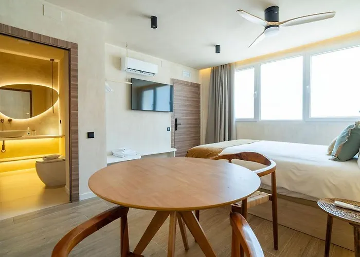 Nomad Haux Puerto 4* Valencia