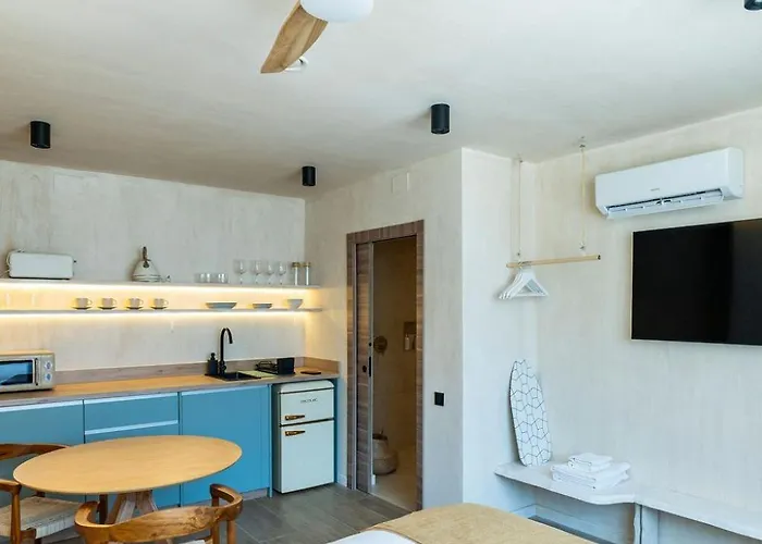 Nomad Haux Puerto فندق مبيت وإفطار 4*