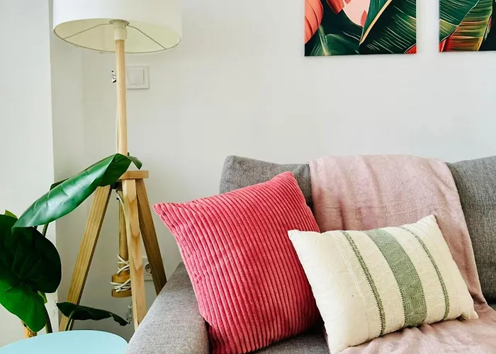 Apartment & Cozy Flat Close The *