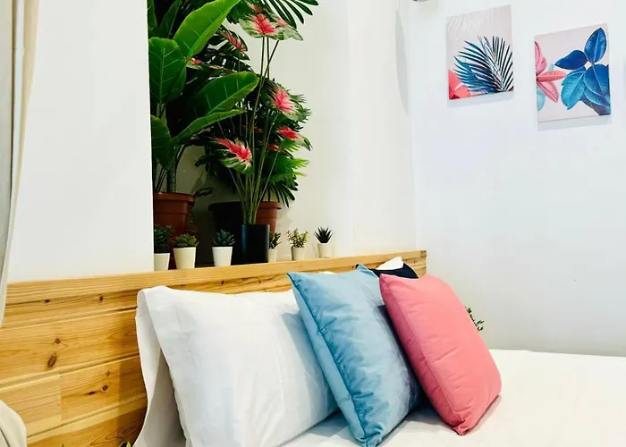 & Cozy Flat Close The Apartment