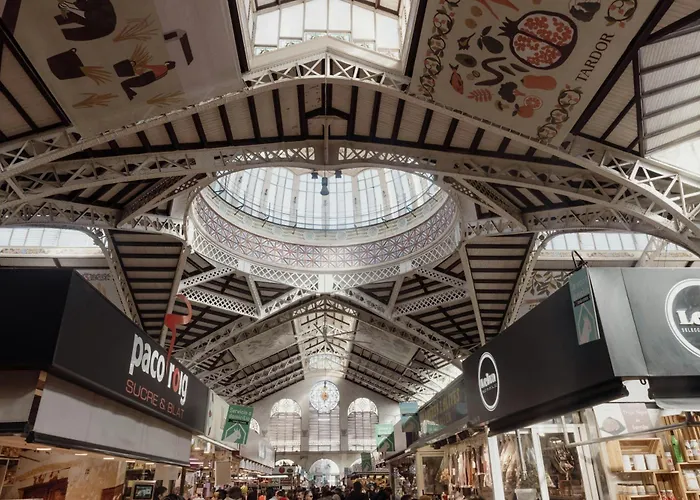 Ciudad De Artes Y Ciencias Apartahotel 4*