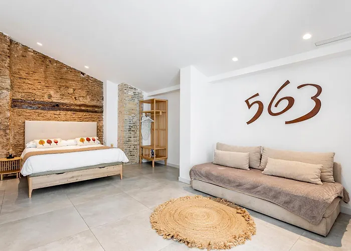 Bis Ruzafa 아파트호텔 4*