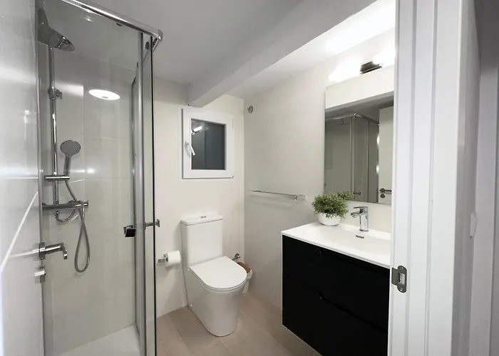 Ecocasa 12pax Perfecta Grupos, Reforma Lujo, Junto Parada Metrovalencia, Cerca Centro Valencia Y Playa, Lavadora, Secadora Equipamiento Total 부르하소트