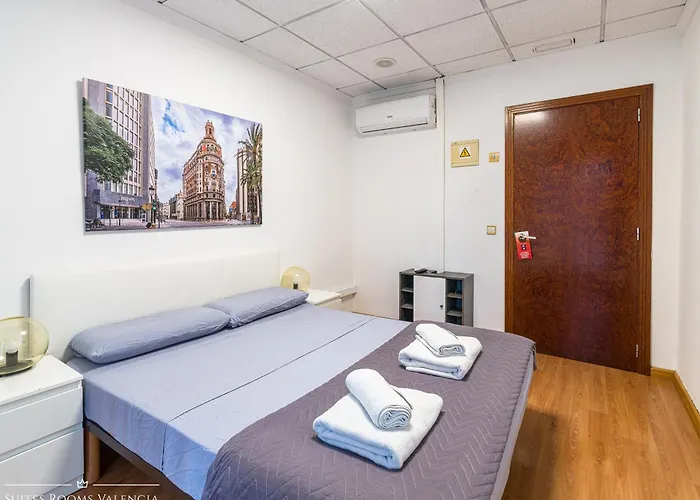 Πανσιόν Suites Rooms Valencia 2*