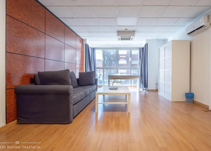 Suites Rooms Valencia Πανσιόν 2*