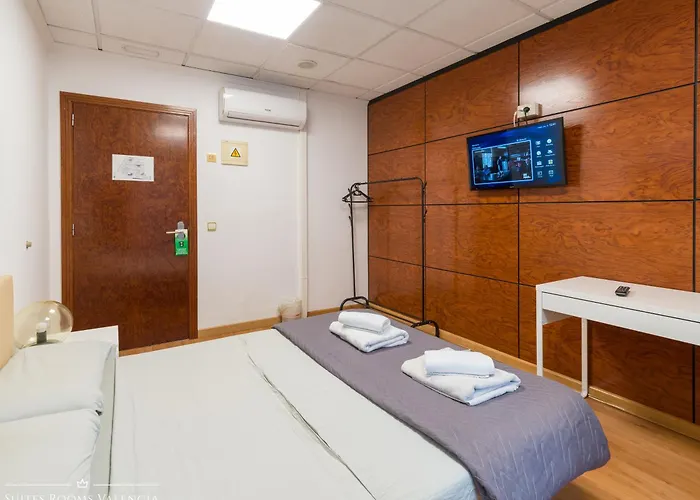 Casa de hóspedes Suites Rooms Valencia 2*