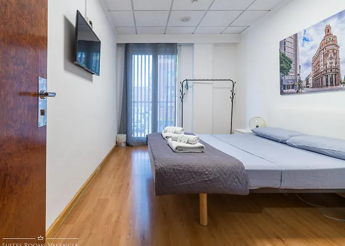Πανσιόν Suites Rooms Valencia 2*
