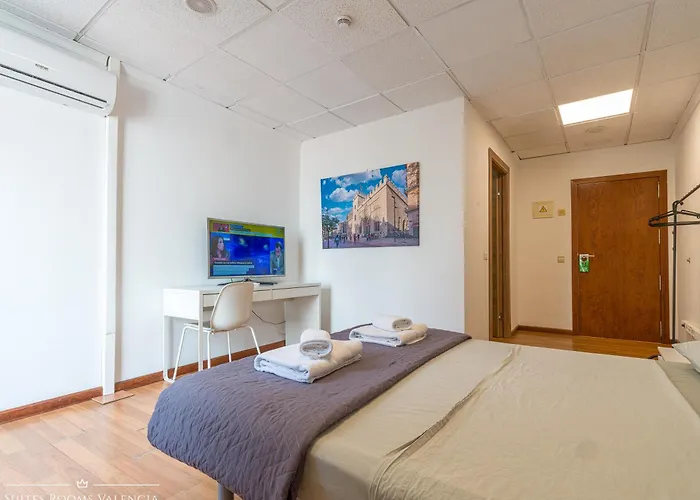 Suites Rooms Valencia Casa de hóspedes 2*