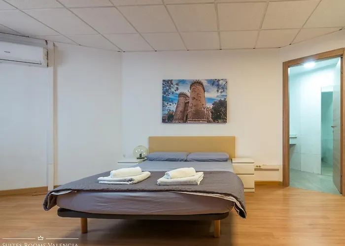 Casa de hóspedes Suites Rooms Valencia 2*