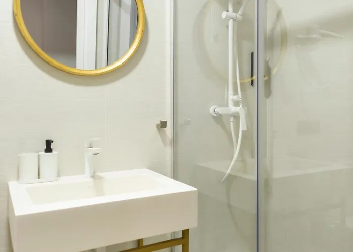 Blanq Comedias Konukevi 4*