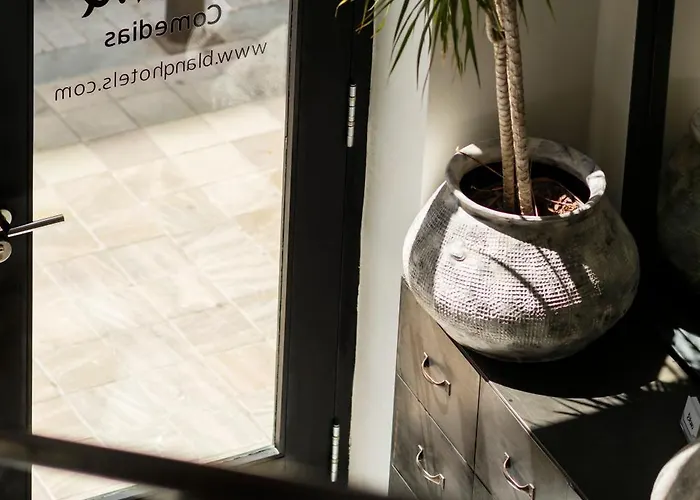 Konukevi Blanq Comedias Valensiya