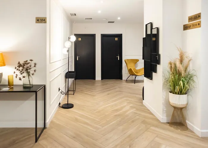 Konukevi Blanq Comedias 4*