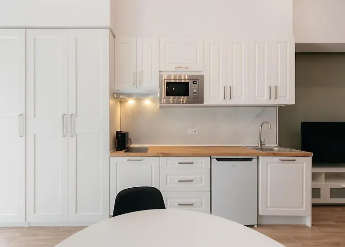 New! Comfort And Style Steps From Everything