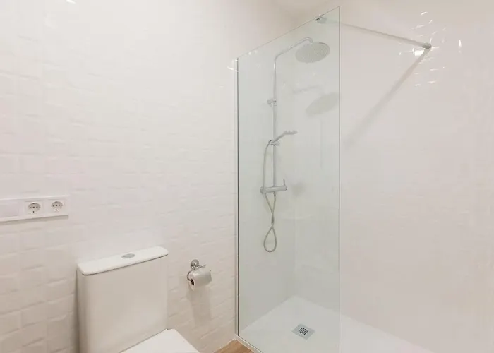 New! Comfort And Style Steps From Everything شقة *