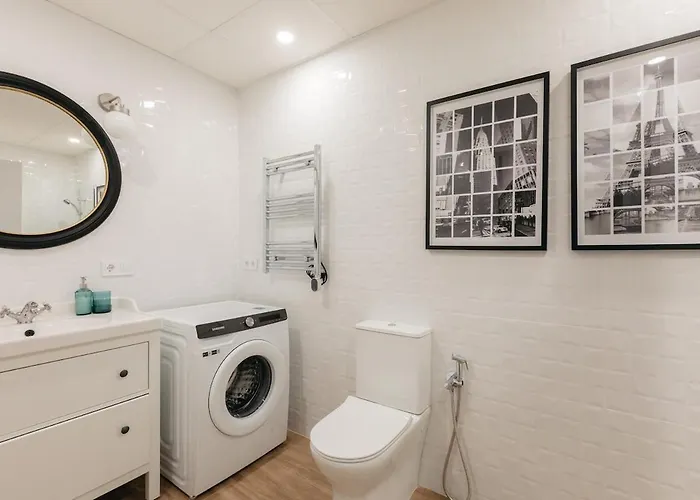 New! Comfort And Style Steps From Everything شقة *