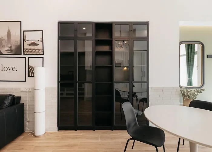 New! Comfort And Style Steps From Everything فالنسيا