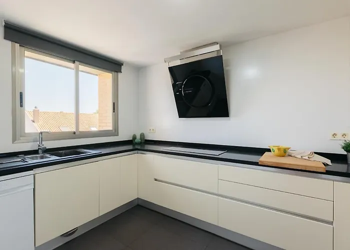 Premium, Lux & Comfort By The Sea