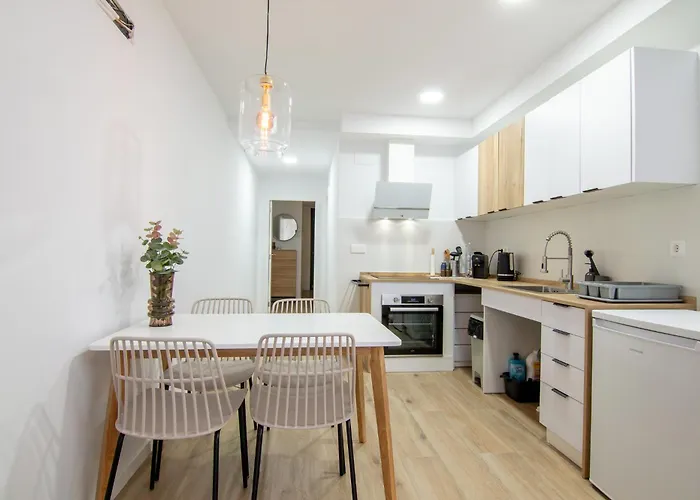 Casa Sant Domenec Savio *