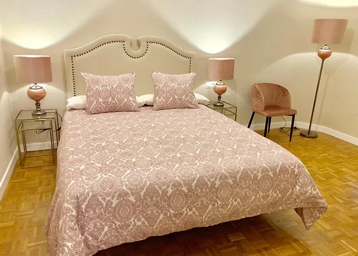 Szálloda Hi Canovas *