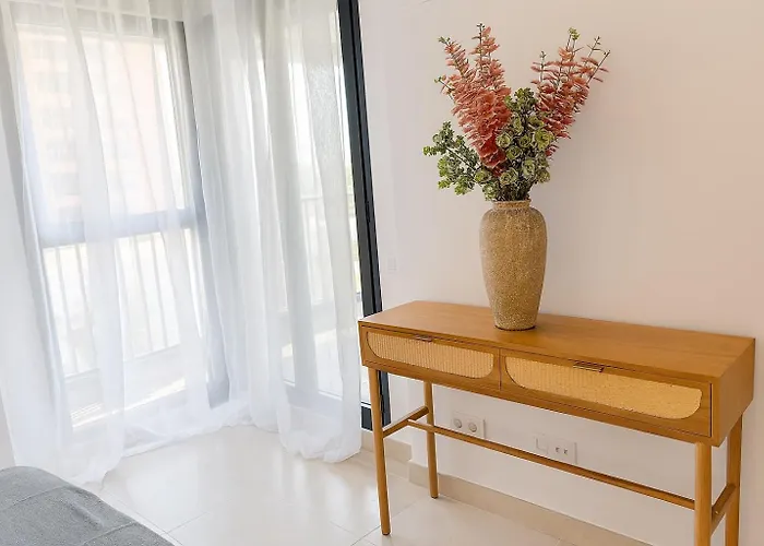 شقة 8 فالنسيا