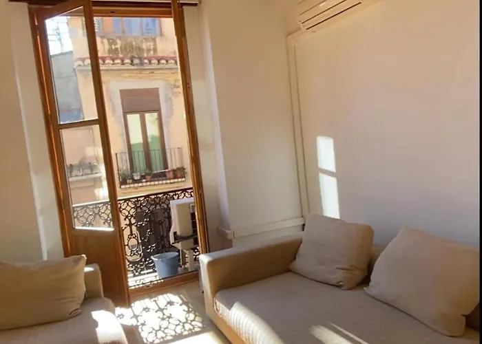 Bright, Charming,in The Historic Center