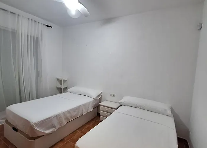 Townhouse With Pool Next To The Of Arts Feriehus Valencia