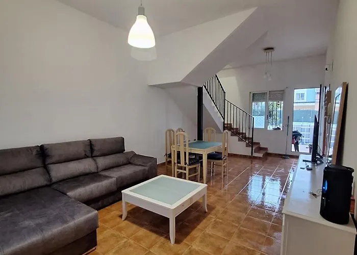 Feriehus Townhouse With Pool Next To The Of Arts Valencia