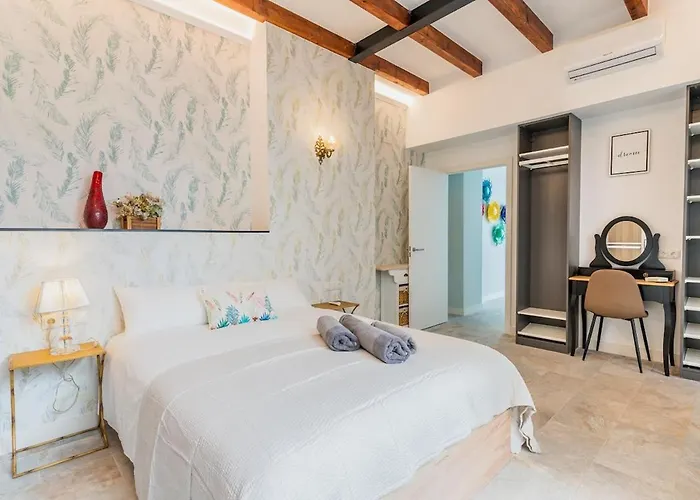 Visitacion Pool House 아파트 *