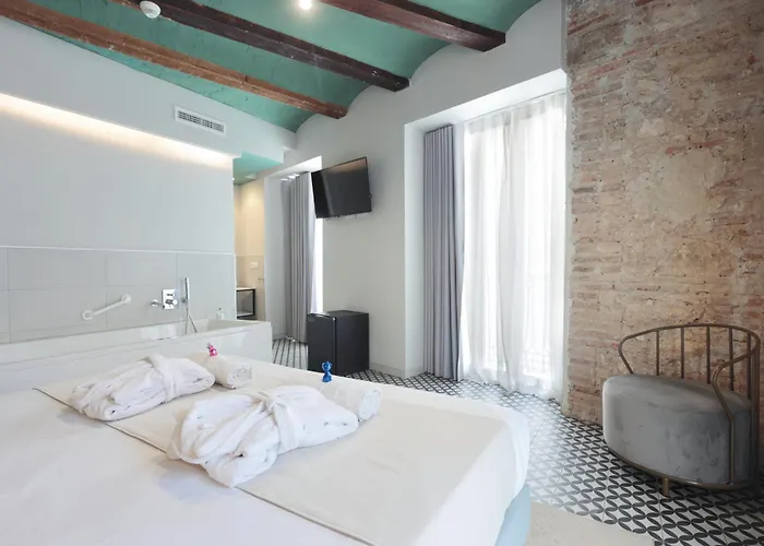 & Co. Quart Boutique Hotel