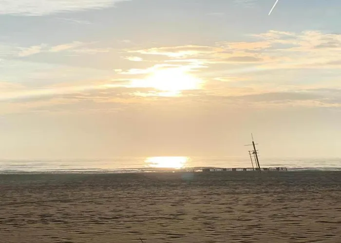 Near With Private Pool *