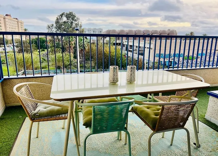 아파트 Beachfront Family With Pool *