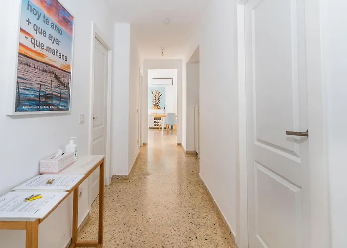 Invalencia - Cabalicious Flat * Valencia