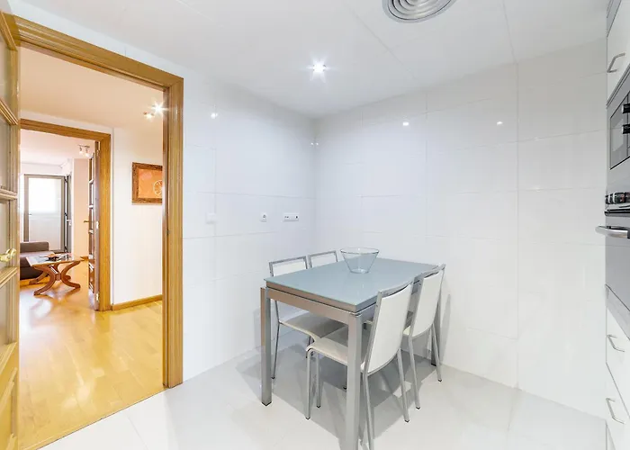 아파트 En Av De Francia Y Cartes Y Ciencias *