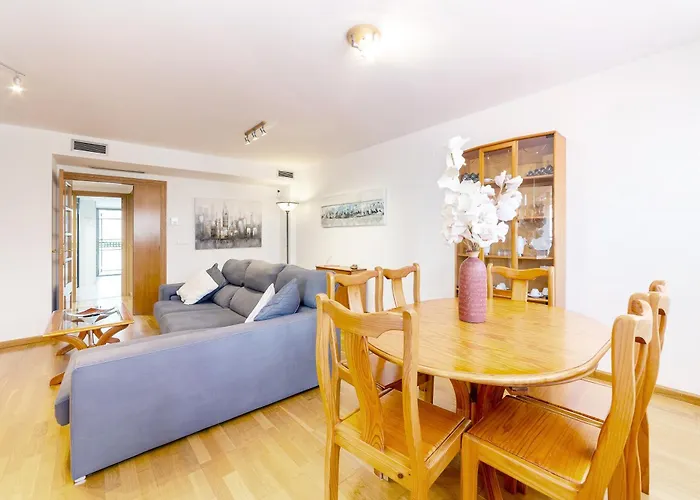 En Av De Francia Y Cartes Y Ciencias 발렌시아