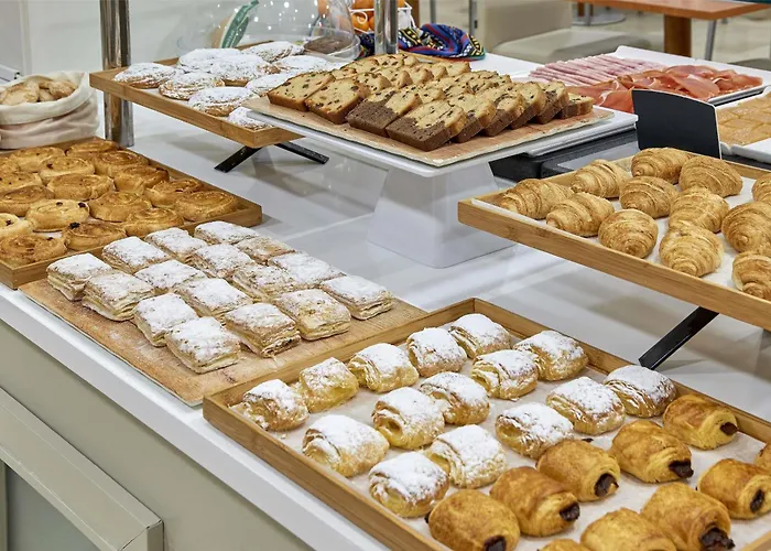 Nh Ciencias Hotel 3*