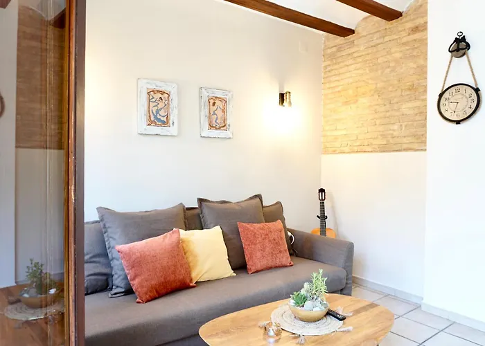 Dramaturgo Faust Hernandez Prime Βαλένθια