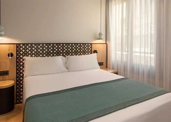 فندق Catalonia Excelsior