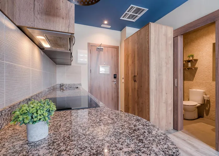 Livensa Living Marina Real מלון